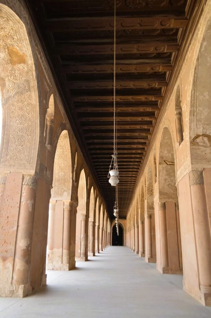 ibn-Tulun-Mosque-arcade