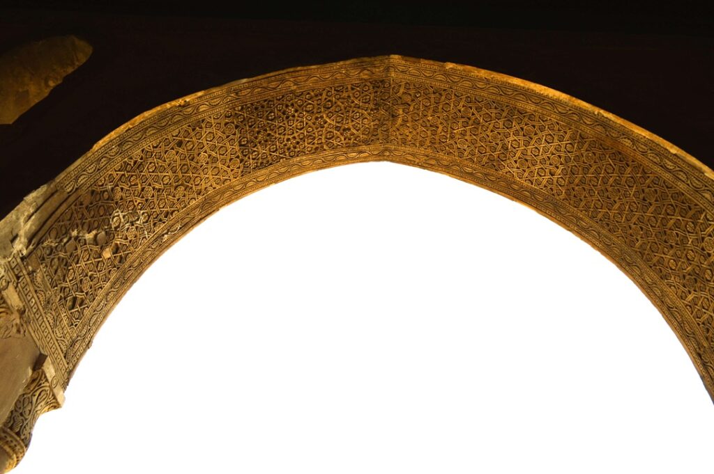 ibn-Tulun_Mosque-arch